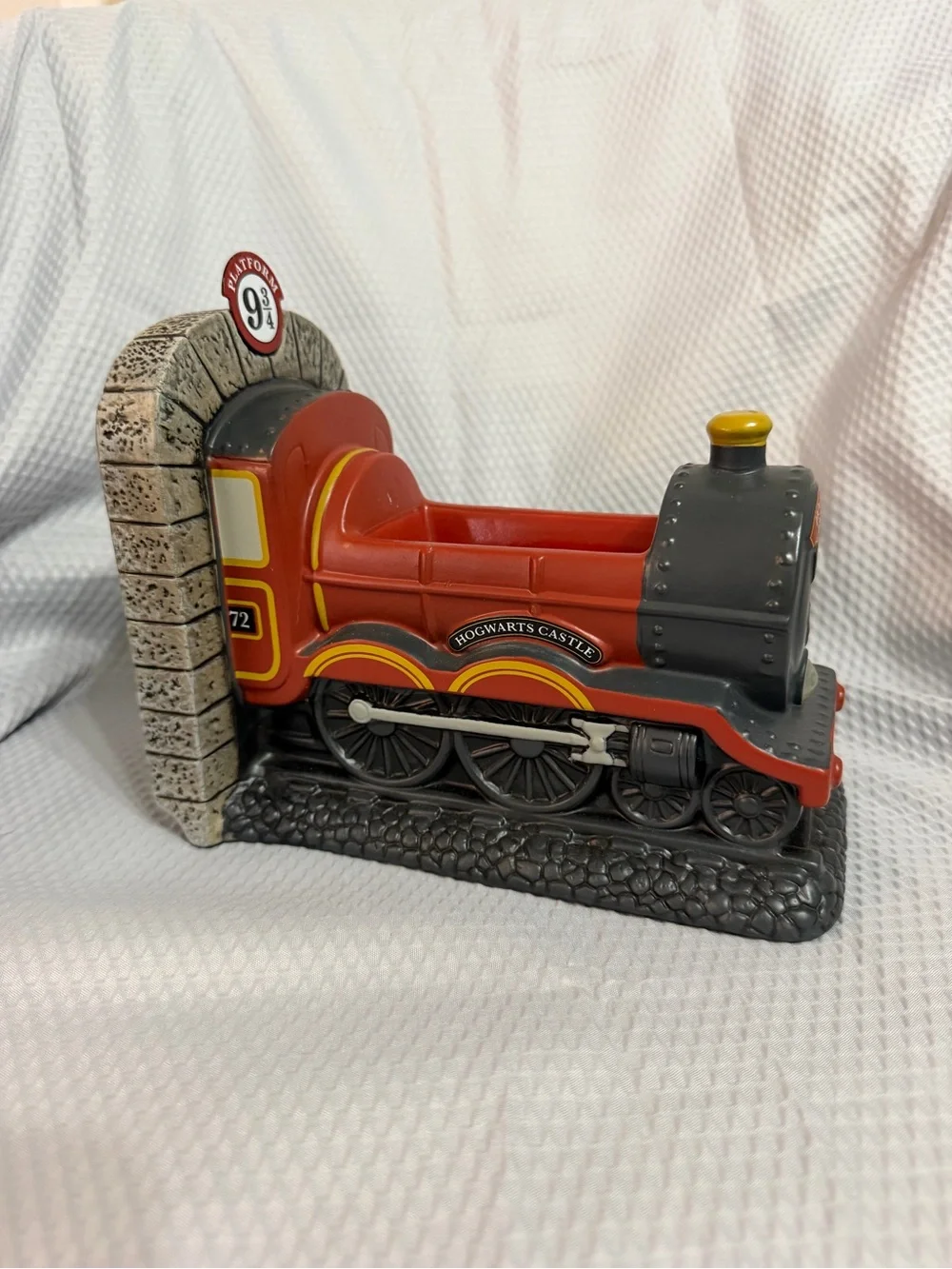 Scentsy Harry Potter Platform 9 3/4 Hogwarts Express Train Wax Warmer